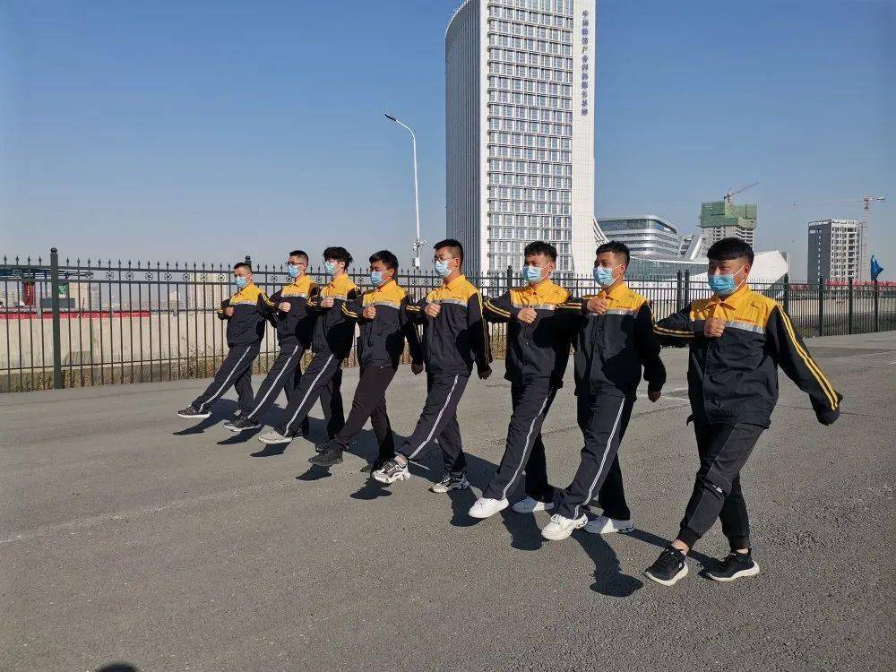 爱游戏官方网站入口登录-乌鲁木齐：全队士气高涨冲刺前八名